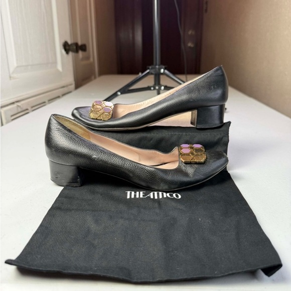 Salvatore Ferragamo Pumps, Size 7 - Picture 4 of 15